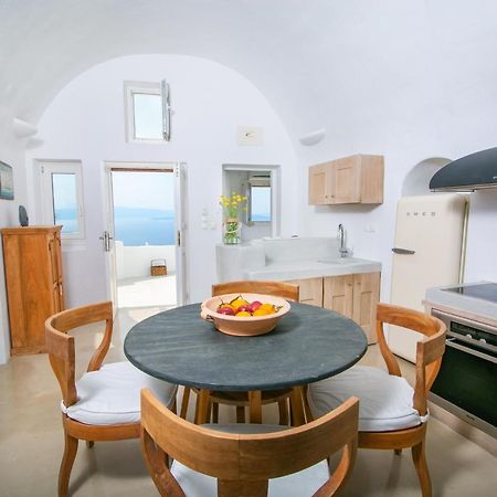 Menias Cave House Apartment เอีย ภายนอก รูปภาพ