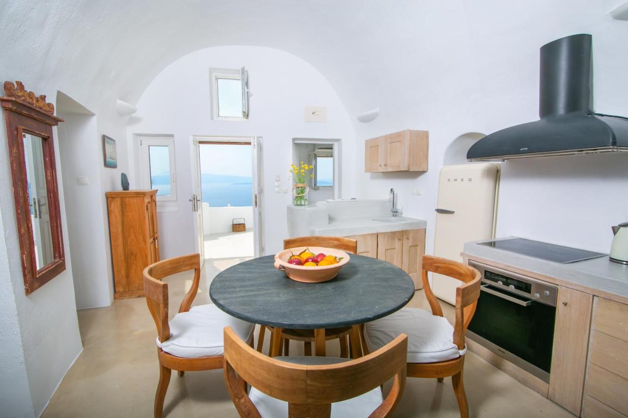 Menias Cave House Apartment เอีย ภายนอก รูปภาพ