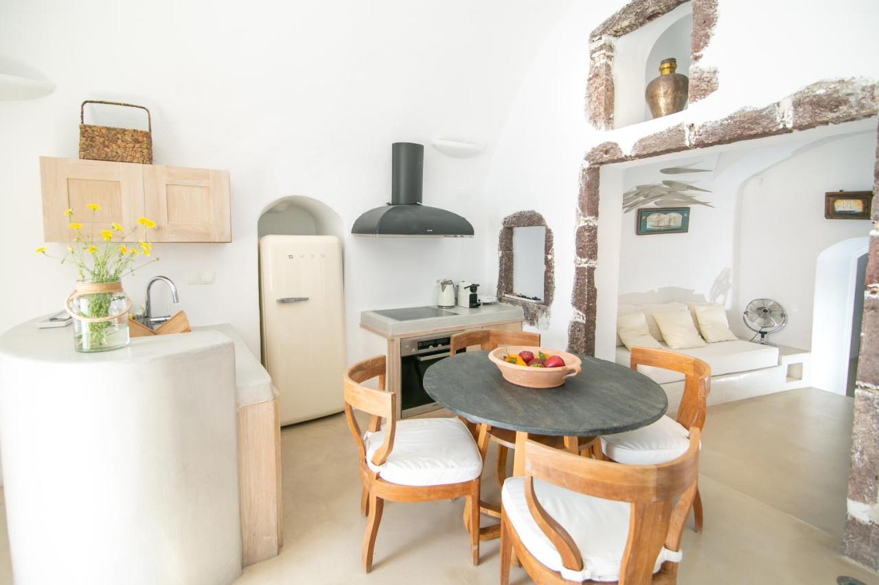 Menias Cave House Apartment เอีย ภายนอก รูปภาพ