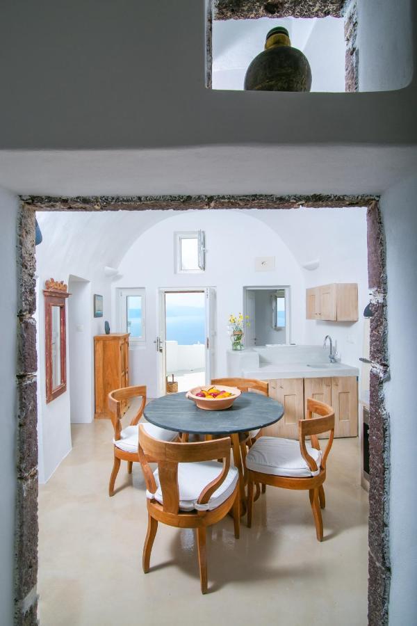 Menias Cave House Apartment เอีย ภายนอก รูปภาพ