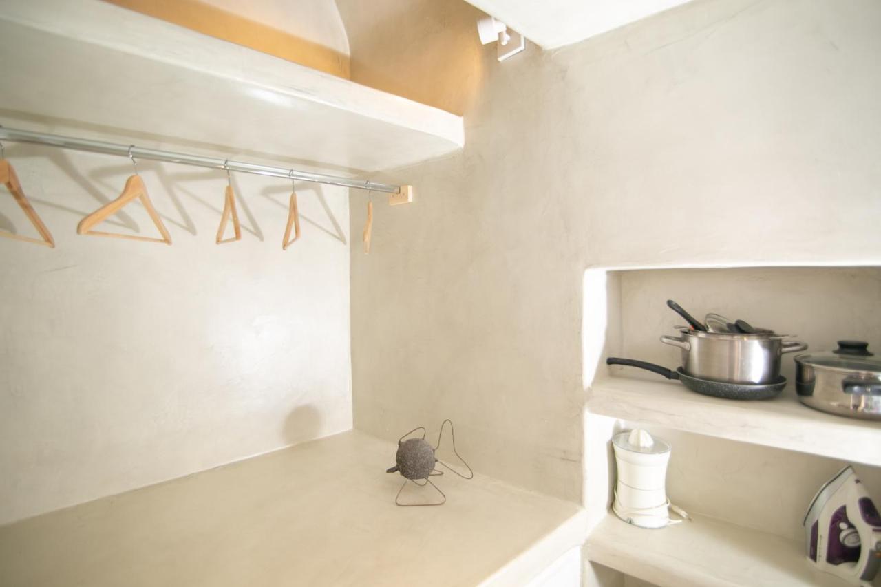 Menias Cave House Apartment เอีย ภายนอก รูปภาพ